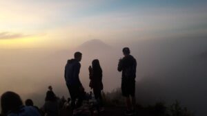 5 Tips Mendaki di Gunung Batur
