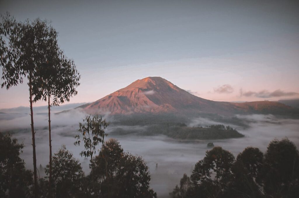 10 Kegiatan Wisata di Kintamani yang Bisa Dilakukan 3 desa pinggan kintamani
