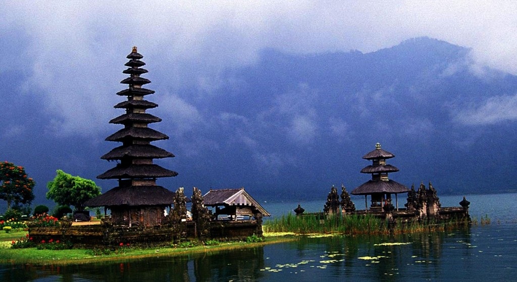 Objek Pesona Rekreasi Alam Kintamani 2 danau batur